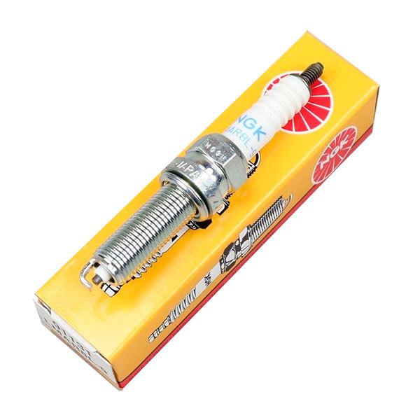 NGK LMAR8L-9 Buji
